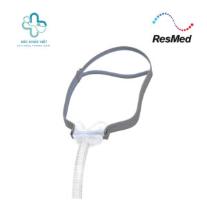 Mặt nạ ResMed AirFit N30 thiết kế gọn nhẹ, tương thích với máy trợ thở ResMed AirStart 10 APAP giúp người dùng ngủ thoải mái hơn khi điều trị ngưng thở khi ngủ.